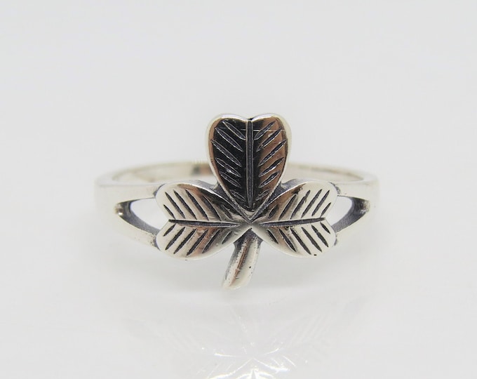 Sterling Silver Leaf Clover Ring Size 8