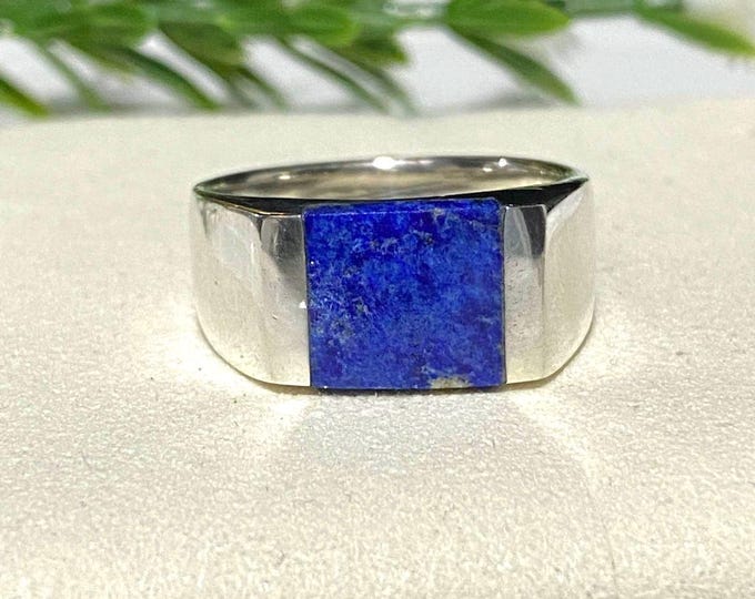 Vintage Sterling Silver Lapis Lazuli Band Ring.