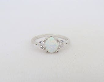 Vintage Sterling Silver White Opal & White Topaz Ring Size 5