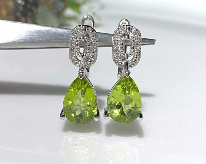 Vintage Sterling Silver Natural Peridot & White Topaz Earrings.