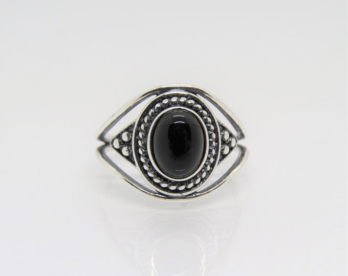 Vintage Sterling Silver Black Onyx Filigree Ring Size 7