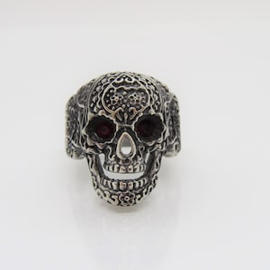 Vintage Gothic Jewelry Silver Tone Red Rhinestone Skull Ring Size 13