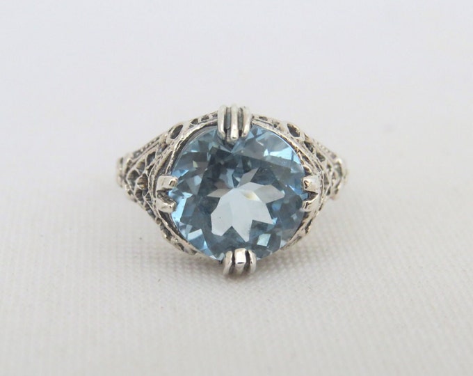 Vintage Sterling Silver Round cut Aquamarine Filigree Ring Size 9