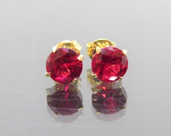 Vintage 18K Solid Yellow Gold Round cut Ruby Stud Earrings 7MM