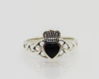 Vintage Claddagh Sterling Silver Black Onyx Ring Size 8