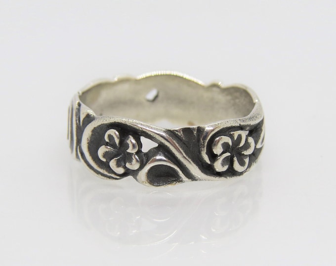 Vintage Sterling Silver Flower Band Ring Size 6.5