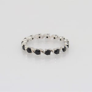 Vintage Sterling Silver Round cut Black Sapphire Eternity Band Ring Size 6