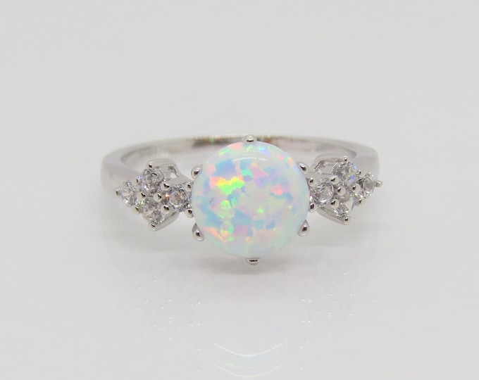Vintage Sterling Silver Round cut White Opal & White Topaz Ring Size 7