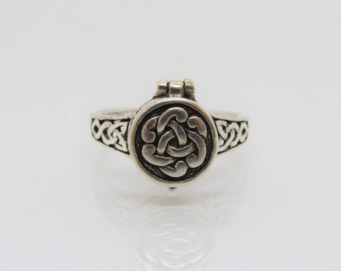 Vintage CELTIC Sterling Silver Poison Ring Size 9