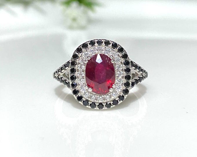 Vintage Sterling Silver Natural Ruby, Black Sapphire & White Topaz Ring Size 8