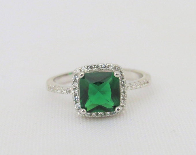 Vintage Sterling Silver Emerald & White Topaz Engagement Ring Size 7