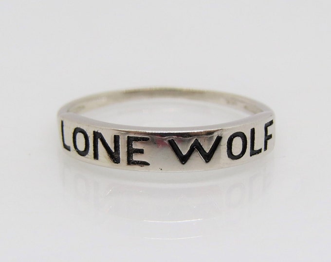 Sterling Silver Lone Wolf Band Ring Size 7