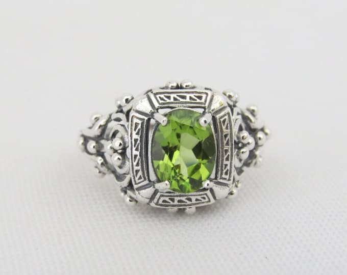 Vintage Sterling Silver Natural Peridot Filigree Ring Size 7