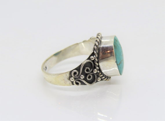 Vintage Sterling Silver Turquoise Ring Size 8 - image 4
