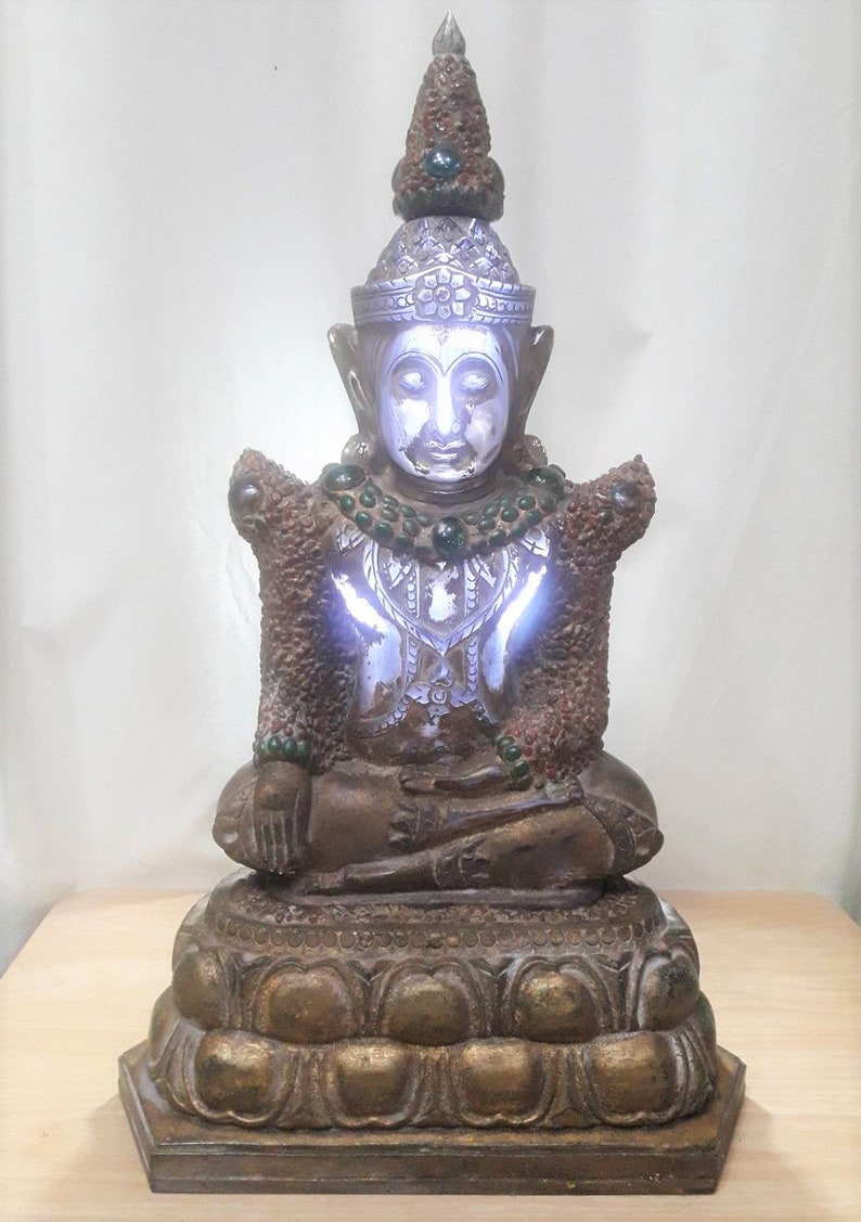 Antique Amethyst 19th 20th Century Carved Phra Hin Buddha Statue 22,400grams image 1