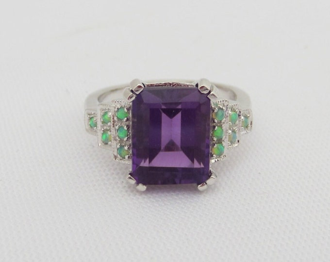 Vintage Sterling Silver Amethyst & Green Opal Ring Size 8