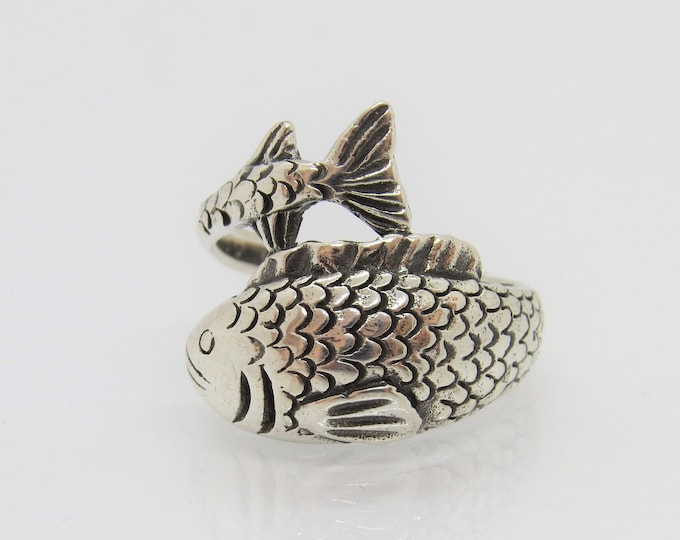 Vintage Sterling Silver FISH Ring Size 7
