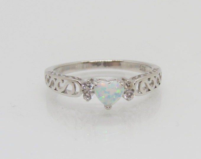 Vintage Sterling Silver White Opal & White Topaz Filigree Ring Size 9