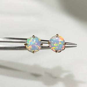 Vintage 14K Solid Yellow Gold White Opal Stud Earrings 7mm