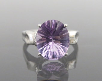 Anillo vintage de oro blanco macizo de 10 quilates con amatista natural y diamantes de 5,06 ct, talla 7,25