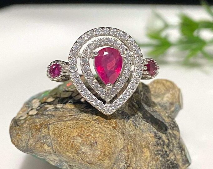 Vintage Sterling Silver Natural Pear cut Ruby & White Topaz Ring Size 7