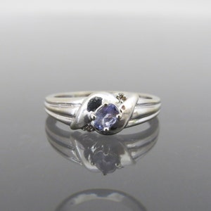 Vintage 10K Solid White Gold Natural Tanzanite & Diamond Ring Size 6.75 image 1