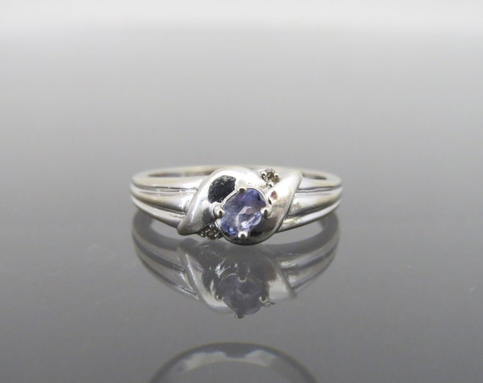 Vintage 10K Solid White Gold Natural Tanzanite & Diamond Ring Size 6.75