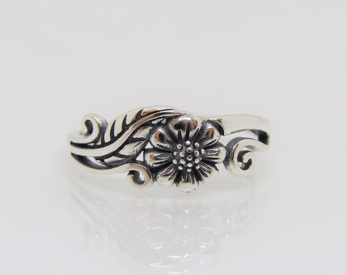 Vintage Sterling Silver Flower & Vine Ring Size 5