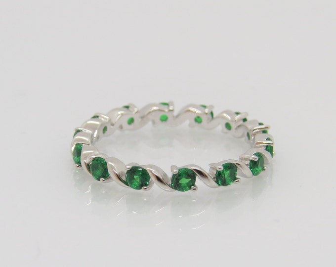 Vintage Sterling Silver Round cut Emerald Eternity Band Ring Size 7