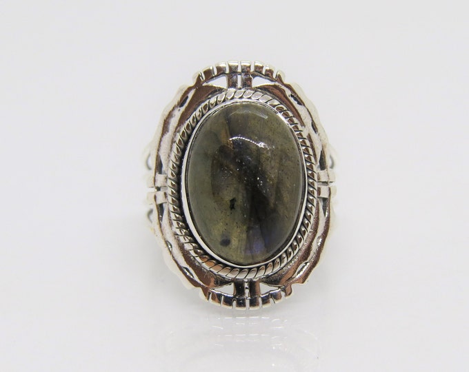 Vintage Sterling Silver Natural Oval Labradorite Ring Size 7