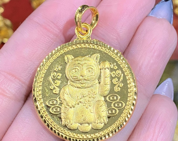 Vintage 23K 980 Gold Cat Wealth Lucky Pendant.