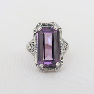 Vintage Sterling Silver Alexandrite Filigree Ring.