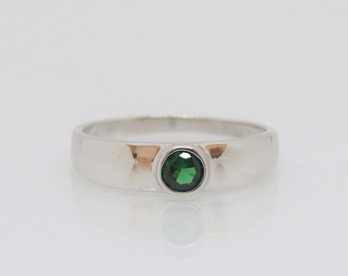 Sterling Silver Round cut Tsavorite Dome Ring Size 7