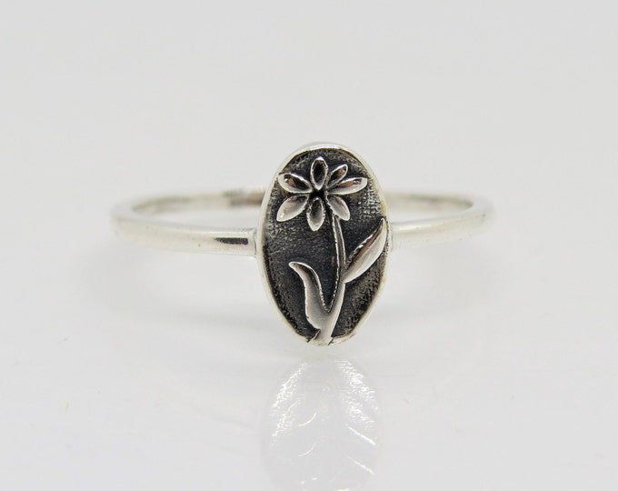Vintage Sterling Silver Flower Thin Band Ring Size 7