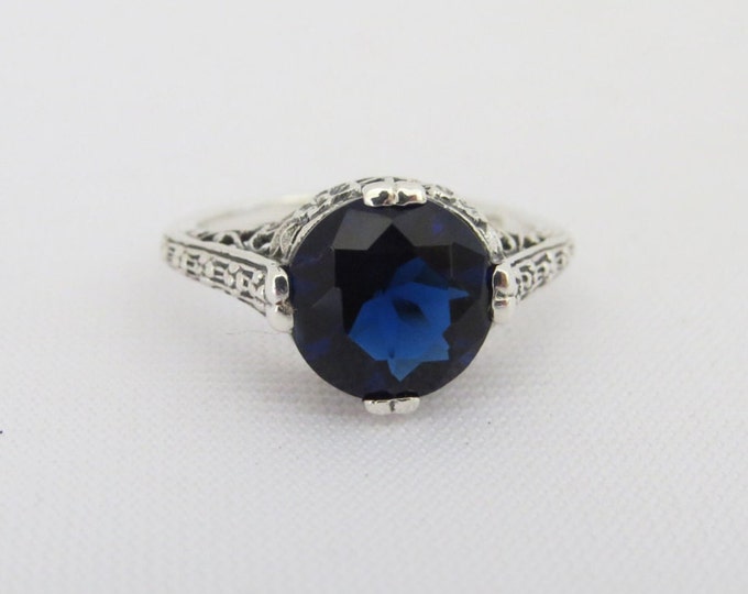 Vintage Sterling Silver Blue Sapphire Filigree Ring Size 9