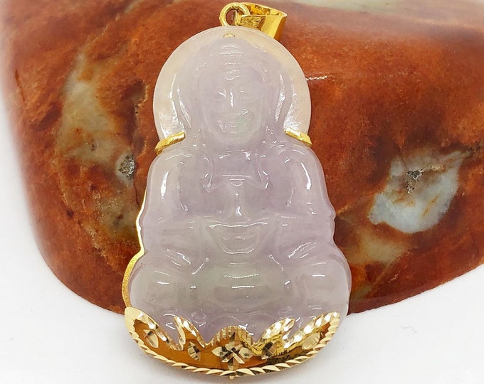 Vintage 18K Solid Yellow Gold Natural Lavender Jadeite Jade Carved Quan Yin Buddha Pendant