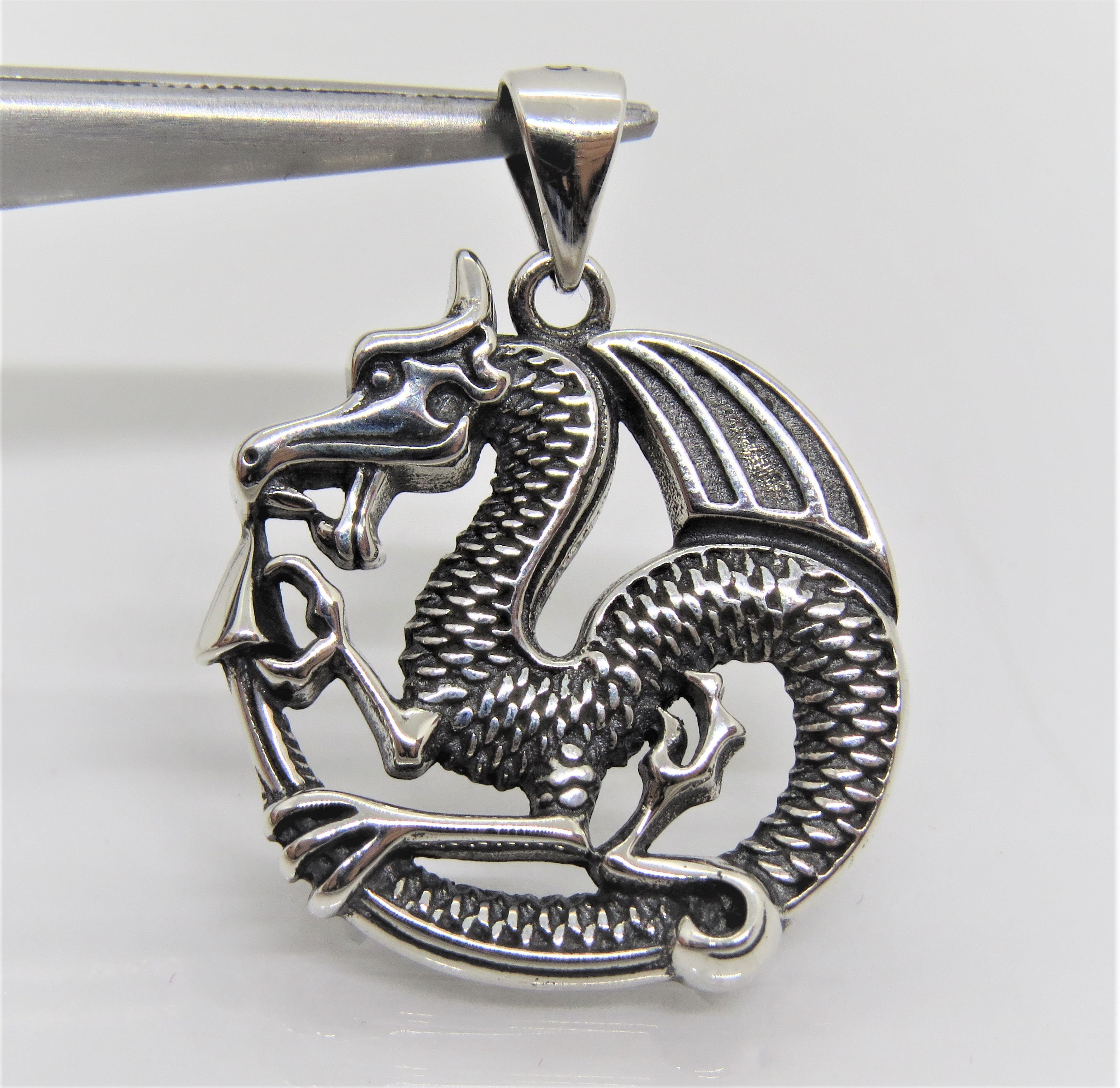 10pcs 25x15mm Alloy Silver Color Flying Dragon Charms Pendant Designer  Charms Fit Jewelry Making DIY Jewelry Findings