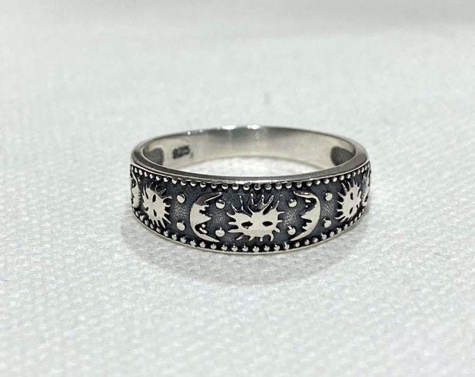 Vintage Sterling Silver Moon and Sun Ring Size 8
