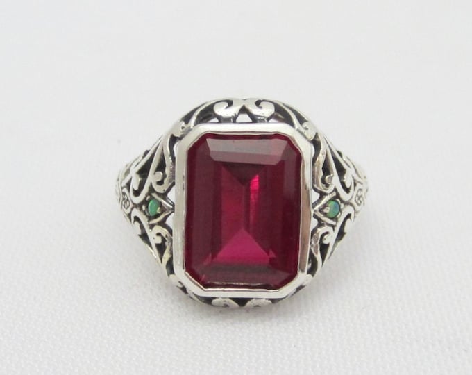 Vintage Sterling Silver Ruby & Green Opal Filigree Ring Size 8