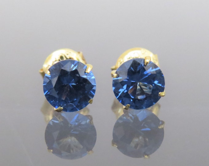 Vintage 18K Solid Yellow Gold Round cut Blue Spinel Stud Earrings 7MM
