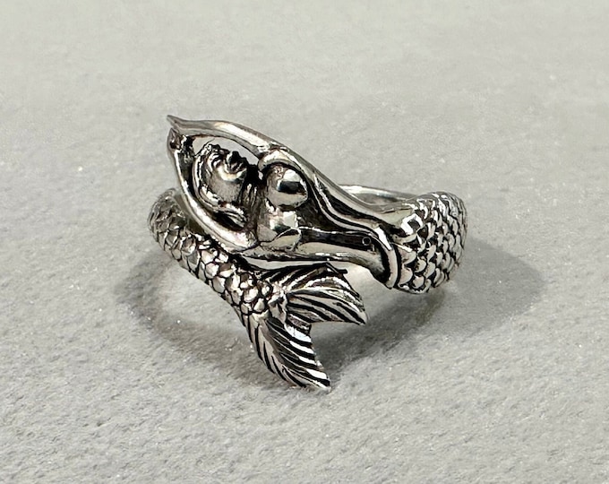 Sterling Silver Mermaid Ring Size 8