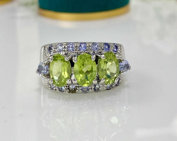 Vintage Sterling Silver Natural Peridot & Tanzanite Ring Size 7 1/2