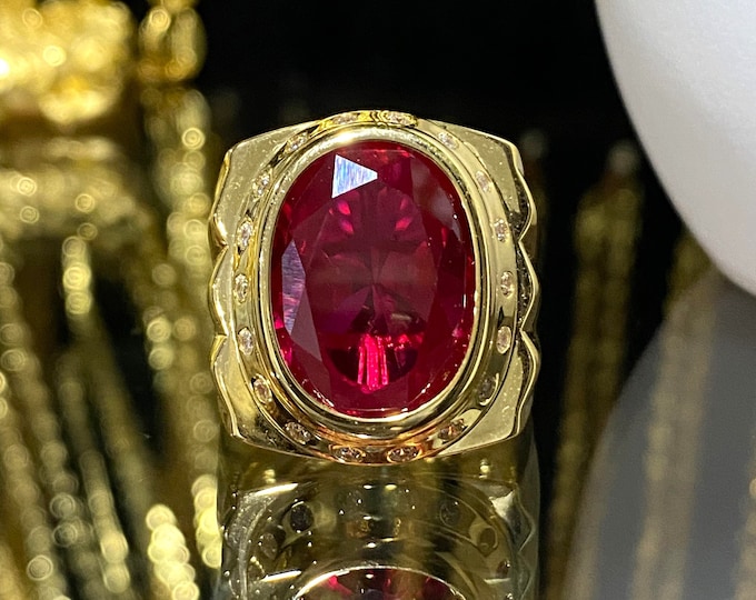 Vintage 15K Yellow Gold Ruby & White Topaz Ring Size 8