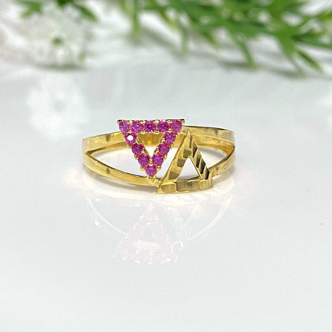 Vintage 18K Solid Gold Ruby Triangle Ring Size 5.75 - Etsy