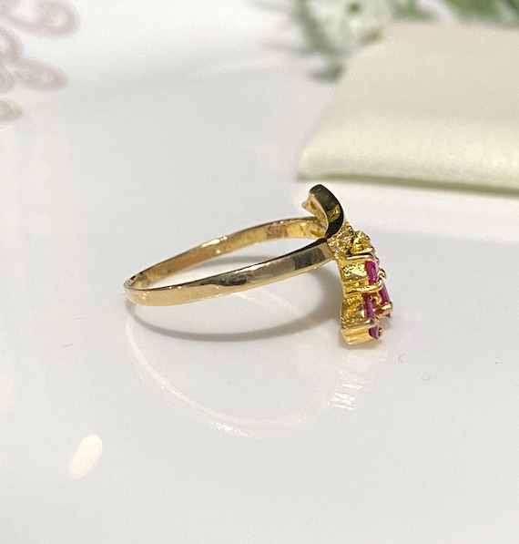 Vintage 18K Solid Yellow Gold Ruby & White Topaz … - image 5