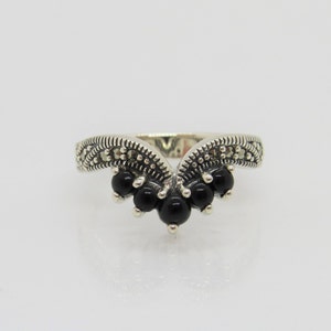 Sterling Silver Black Onyx & Marcasite Pointed Ring Size 8