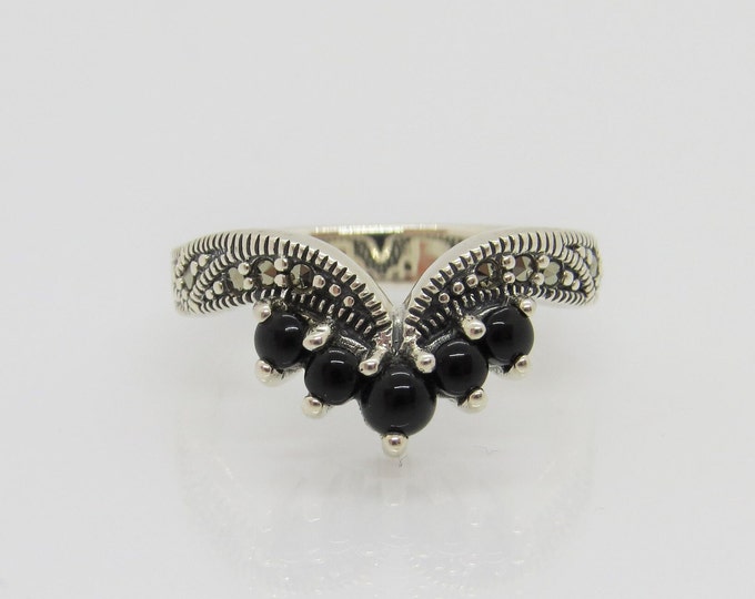 Sterling Silver Black Onyx & Marcasite Pointed Ring Size 8