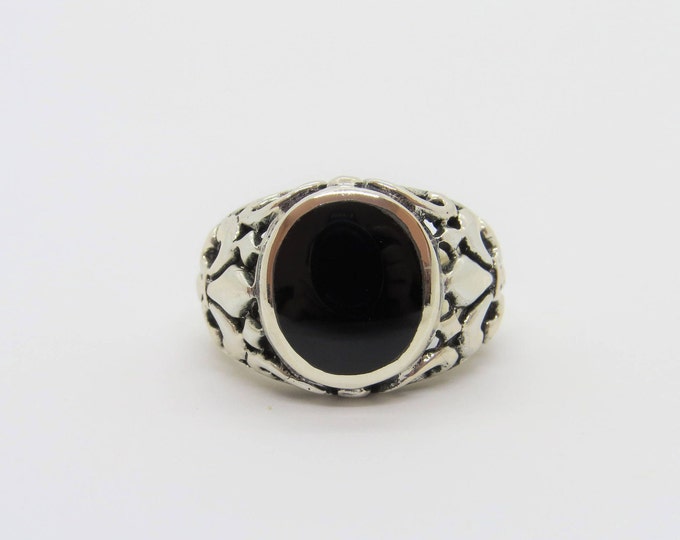 Vintage Sterling Silver Black Oynx Fleur De Lis Dome Ring Size 8