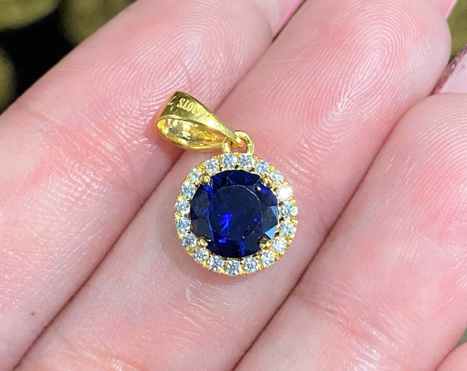 Vintage 15K Solid Gold Blue Sapphire & White Topaz Solitaire Pendant.