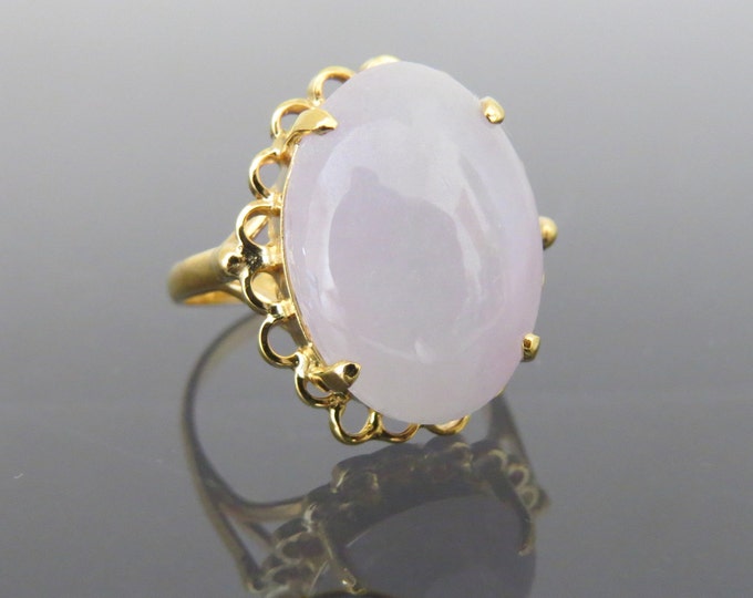 Vintage 18K Solid Yellow Gold Translucent Oval Natural Light Lavender Jadeite Jade Ring Size 7.25